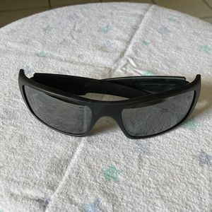 NWT Oakley Crankshaft Polarized Sunglasses